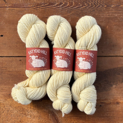 Wool Yarn - Romney Worsted, "Screams and Sugars"